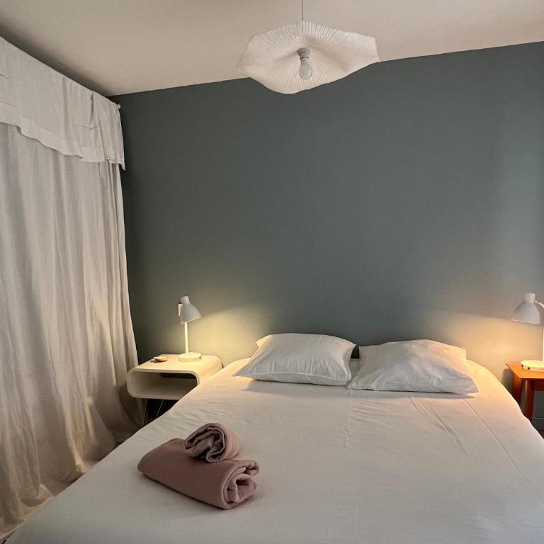 Charmante Maison de vacances, idéalement placée à 8 min à pied de la plage et des commerces - Maison 2 Chambres - 9