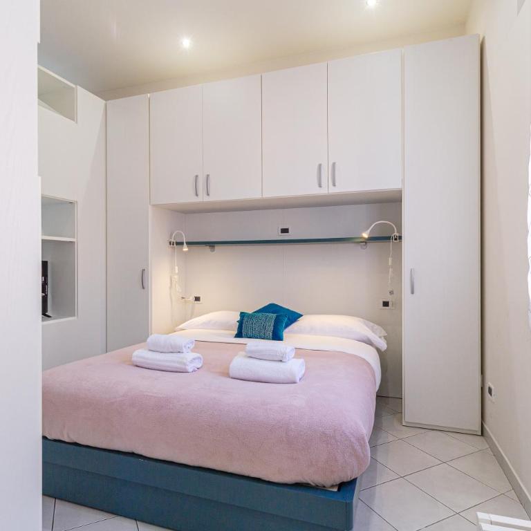 FamilyBO Apartments Santa Viola - near Maggiore Hospital, Marconi Airport - One-Bedroom Deluxe Apartment - 3