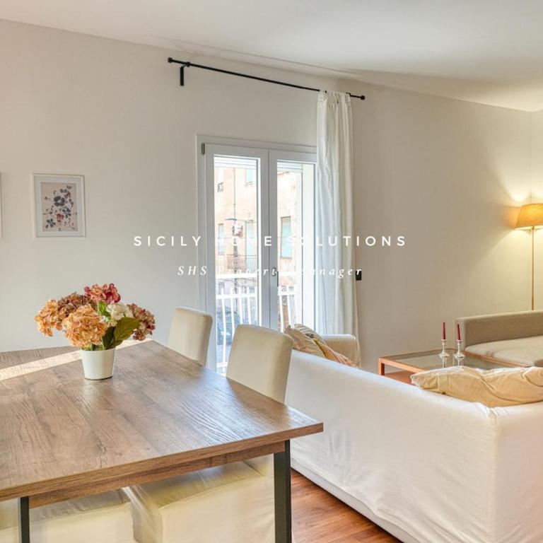 Comfortable apartment in the historic center of Marsala - Three-Bedroom Apartment - 4