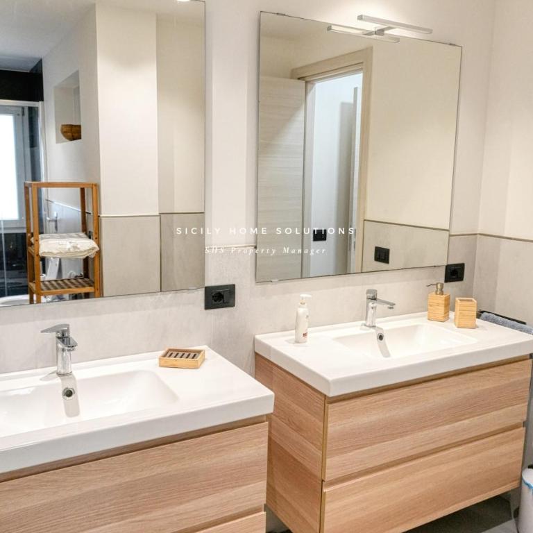 Comfortable apartment in the historic center of Marsala - Three-Bedroom Apartment - 8