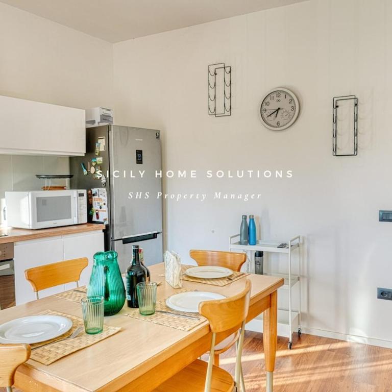 Comfortable apartment in the historic center of Marsala - Three-Bedroom Apartment - 29