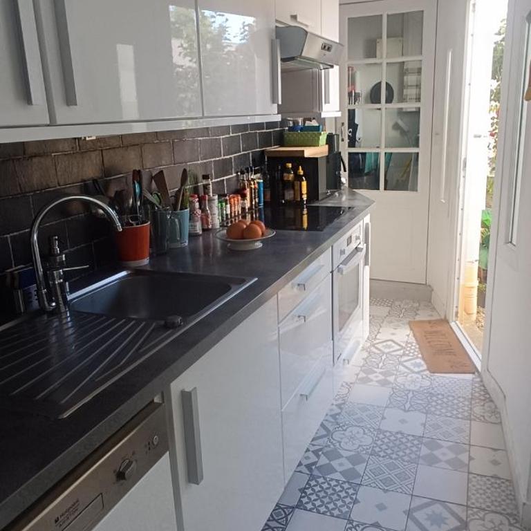 La Pause Bleue - Deluxe Two-Bedroom Apartment with Garden View - 5