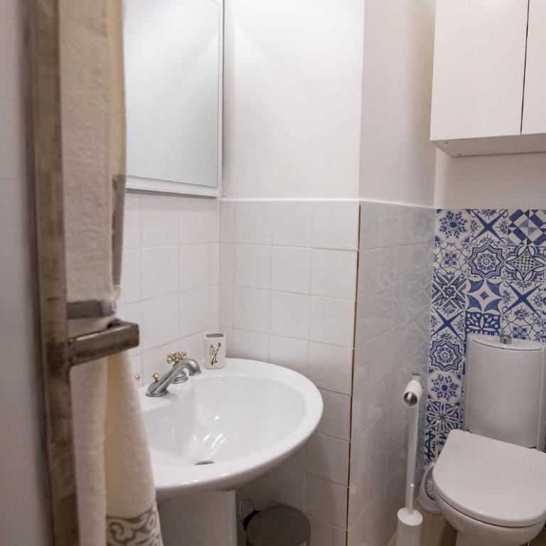 Cortile Bella - One-Bedroom Apartment - 11