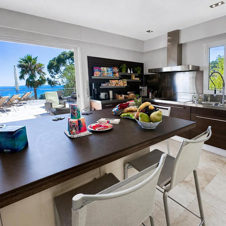 Clos des Iles - sea view villa with pool, Super Cannes - Villa - 15