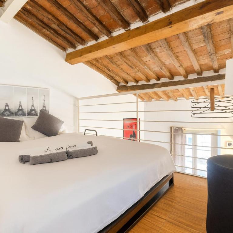 Astra Cinematic Loft -Your cinematic stay in the heart of Pisa - Appartamento con 1 Camera da Letto - 2