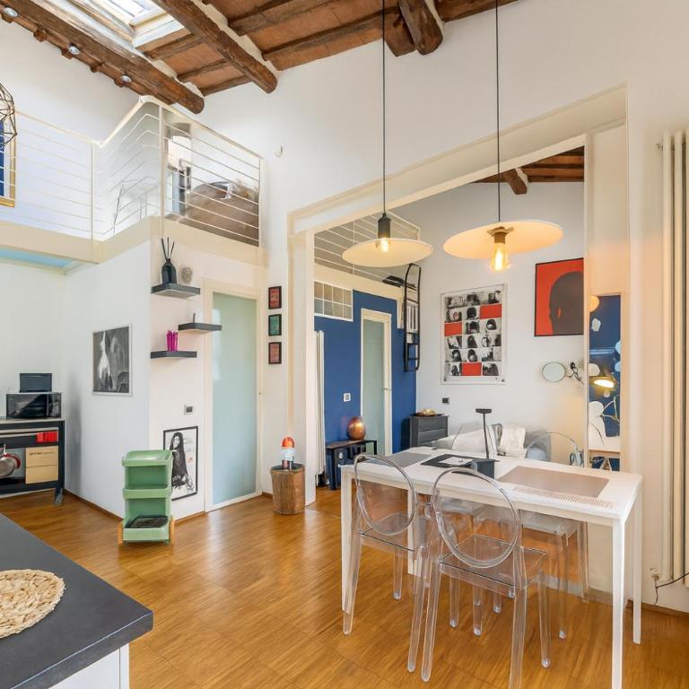 Astra Cinematic Loft -Your cinematic stay in the heart of Pisa - Appartamento con 1 Camera da Letto - 1