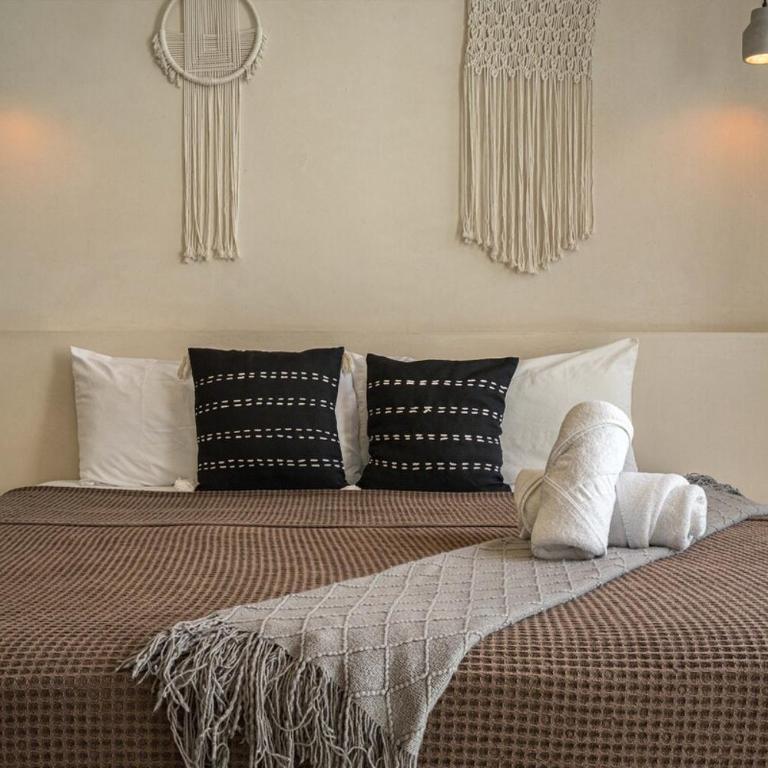 Boho Chic 5 BR Villa Private pool & Roof Bar - Villa - 37