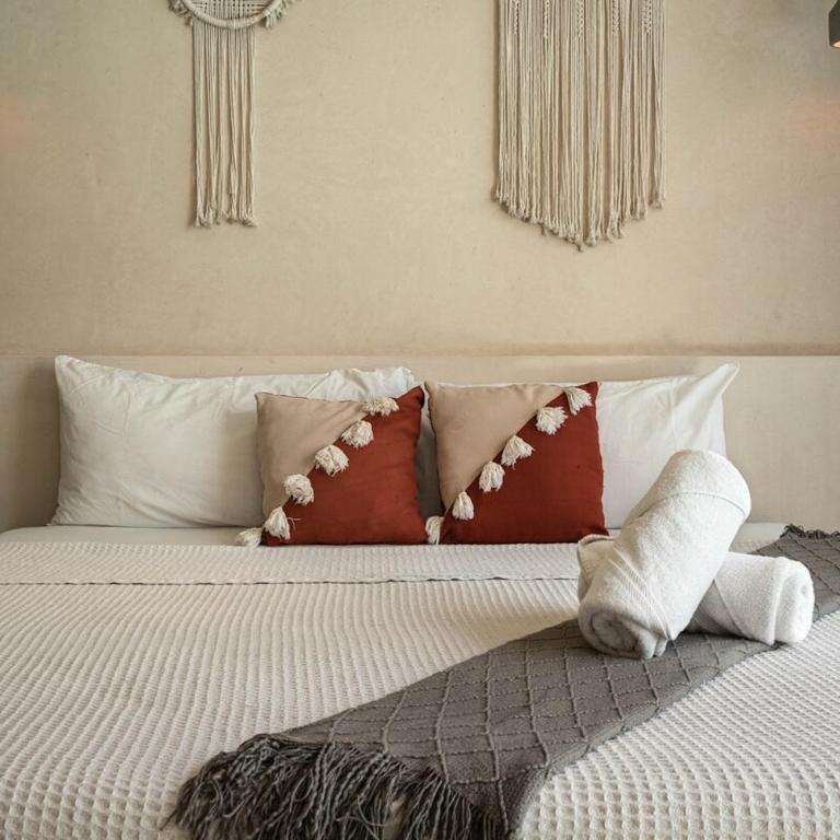 Boho Chic 5 BR Villa Private pool & Roof Bar - Villa - 56