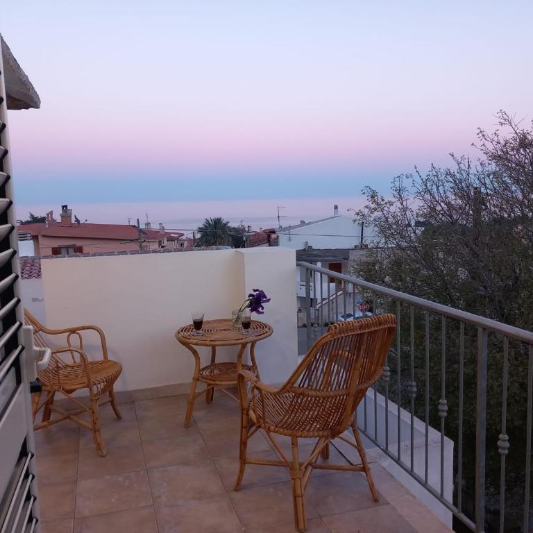 Appartamento vista mare adatto a famiglie a 900m dal mare - Appartamento con 2 Camere da Letto - 2