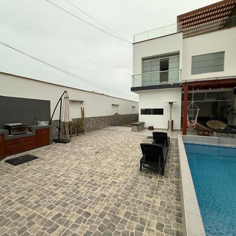 Los Pulpos Beach House - Four-Bedroom House - 33