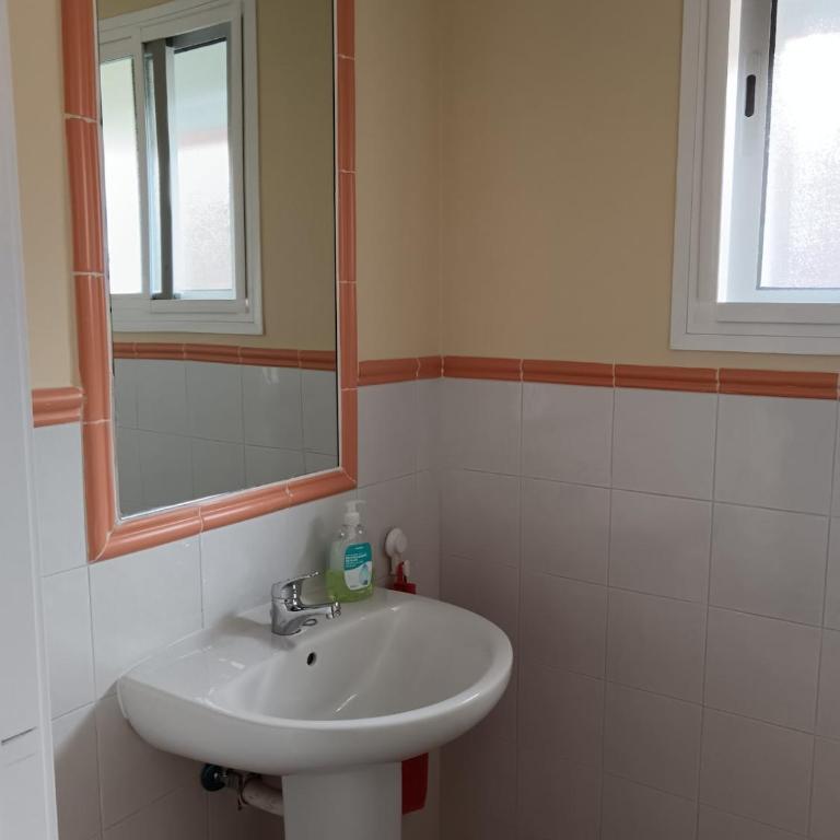 Lovely house with garden and community pool - Casa de 3 dormitorios - 28