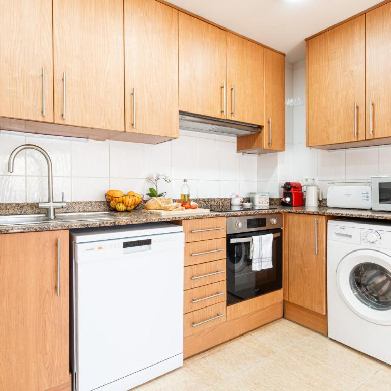 Centro Delta Ebro | Cerca de playas y naturaleza - Two-Bedroom Apartment with Balcony - 14