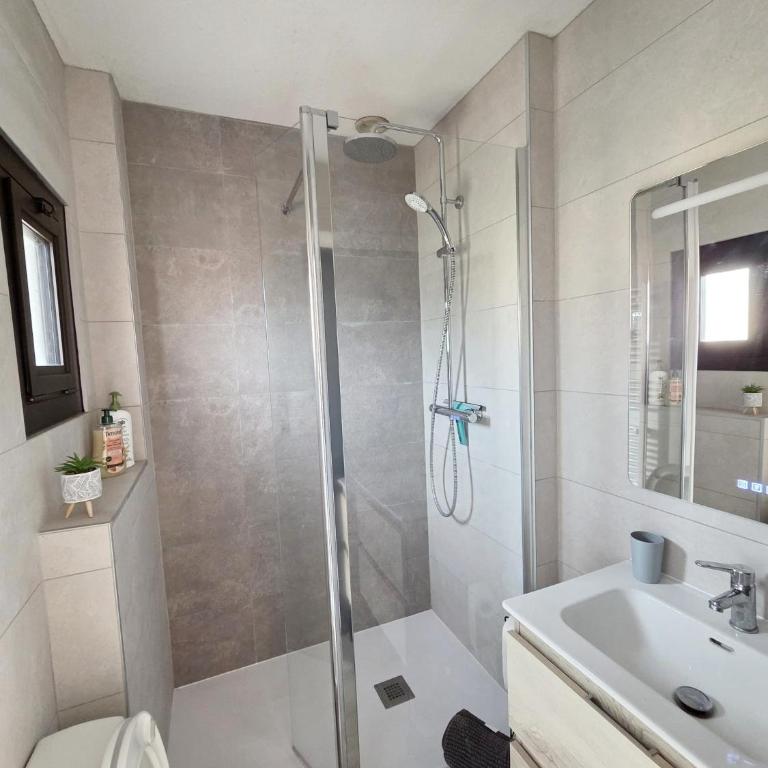 Casa Lano - T2 avec terrasse, résidence avec piscine et tennis - Apartamento de 1 dormitorio con terraza - 9