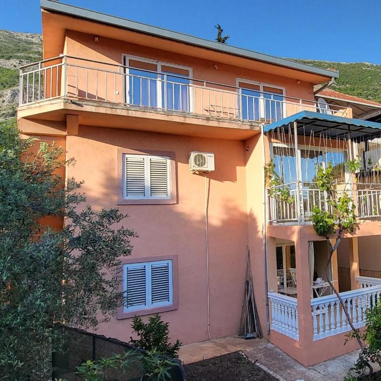 UGS Apartment - Two-Bedroom Apartment - 13