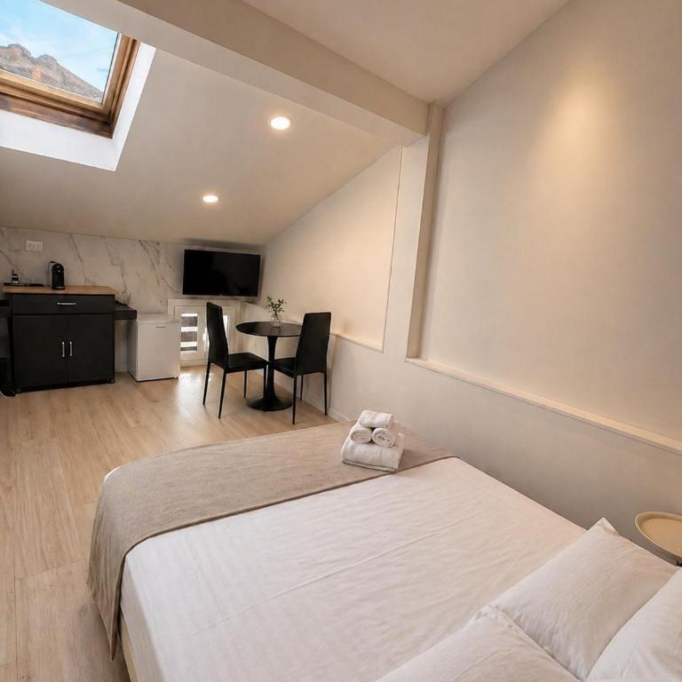 Luxury 10 al Duomo di Parma - One-Bedroom Apartment - 9