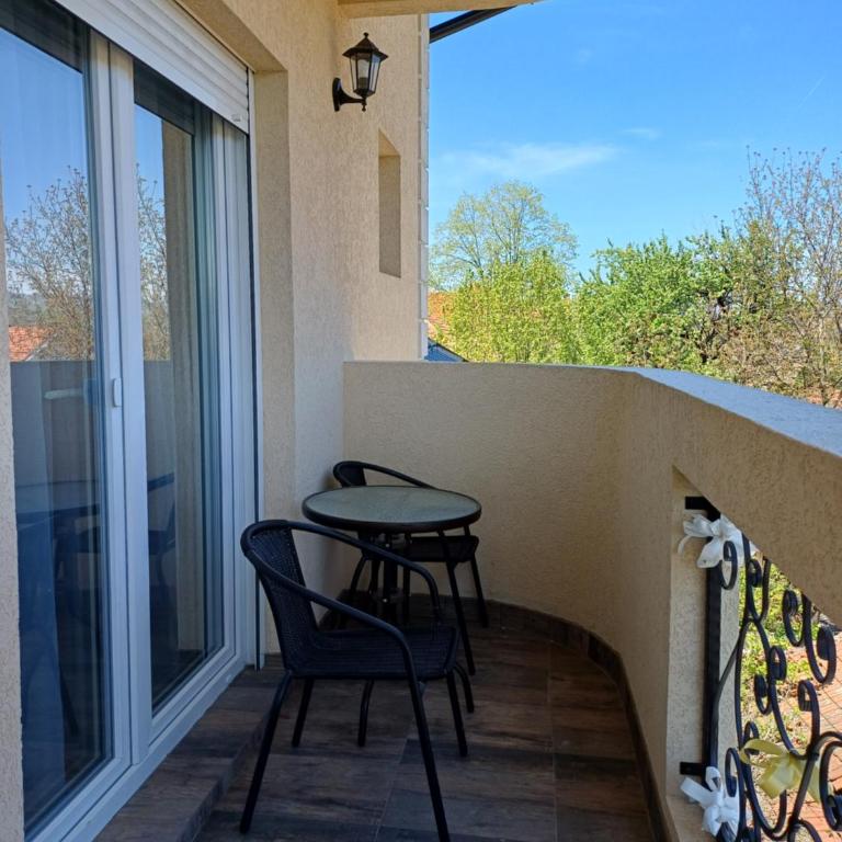 RIO Residence - Dvokrevetna Soba sa Bračnim Krevetom i Pogledom na Planinu - 13
