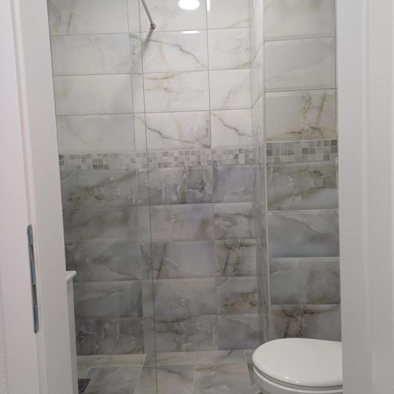 RIO Residence - Dvokrevetna Soba sa Bračnim Krevetom i Pogledom na Planinu - 11