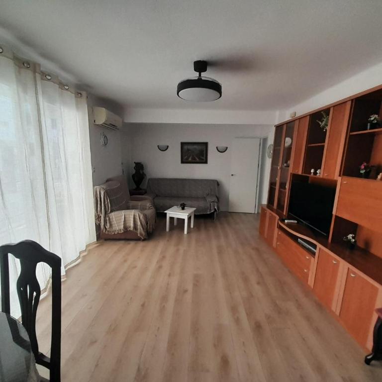 Alojamiento El Sevillano - Apartamento de 3 dormitorios - 2