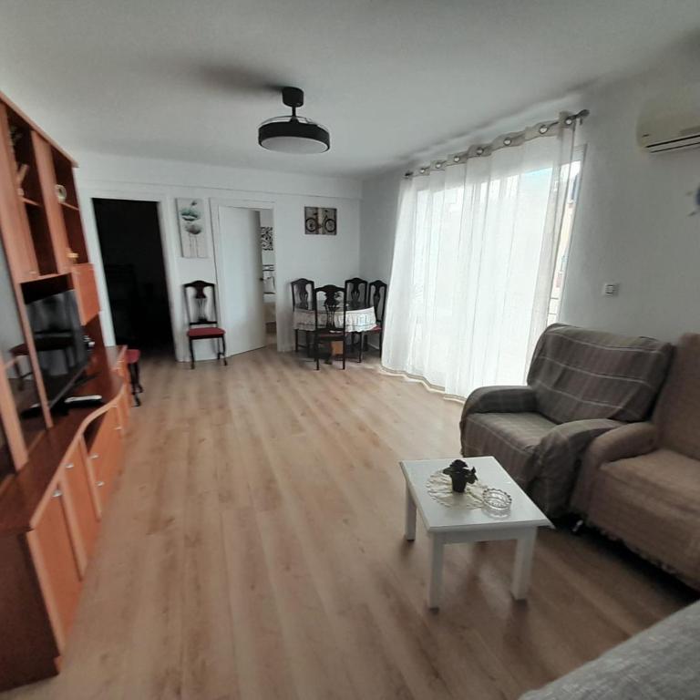 Alojamiento El Sevillano - Apartamento de 3 dormitorios - 1