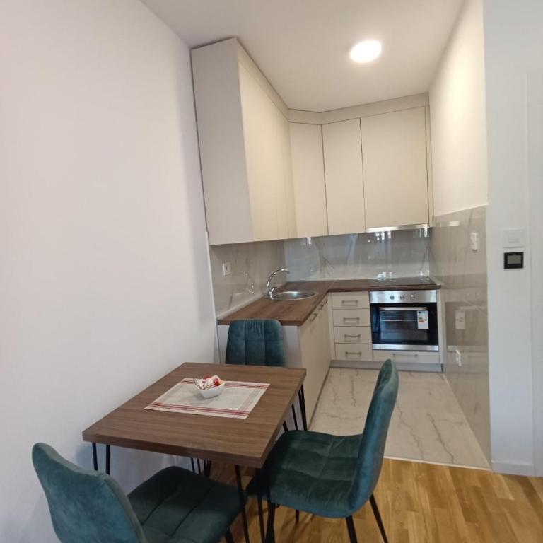 Apartment Laki - Studio Apartment with Balcony - 9