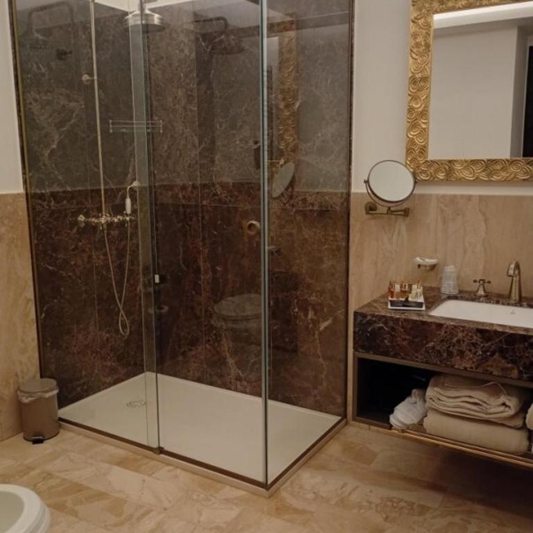 Villa Alliata Relais & Spa - Camera Matrimoniale con Bagno Privato - 4