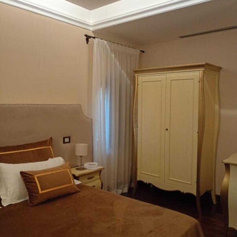 Villa Alliata Relais & Spa - Camera Matrimoniale con Bagno Privato - 8