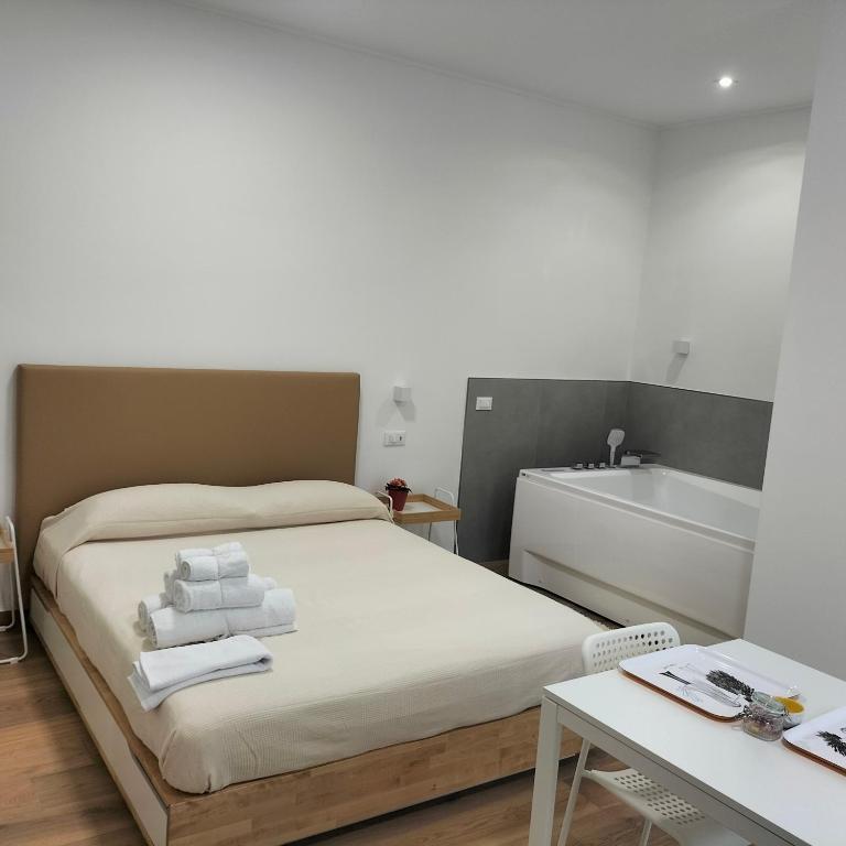 Dell'Ova 98 Rooms - Double Room with Spa Bath - 24