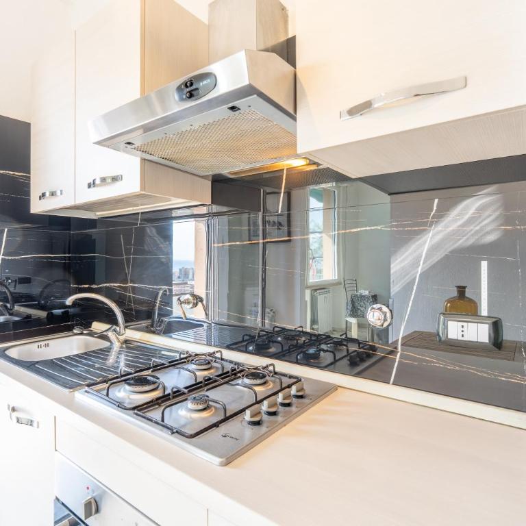 Savona Sea House Apartment with parking - One-Bedroom Apartment - 25