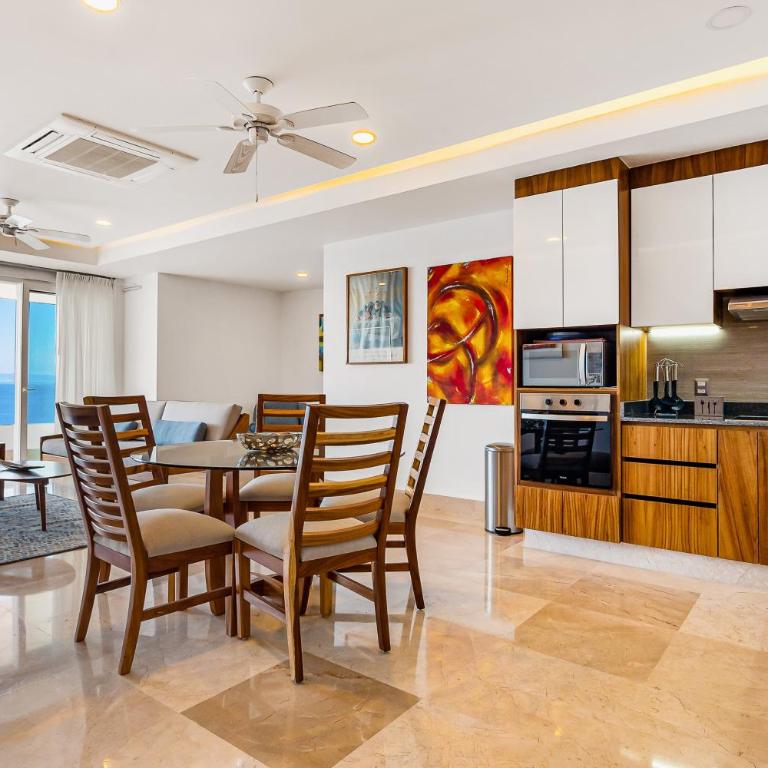 Luxurious condo with huge, oceanfront balcony, pool & pool spa - Casa - 9