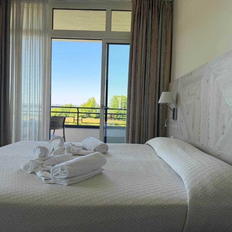 Hotel Holiday - Camera Matrimoniale Superior - 11