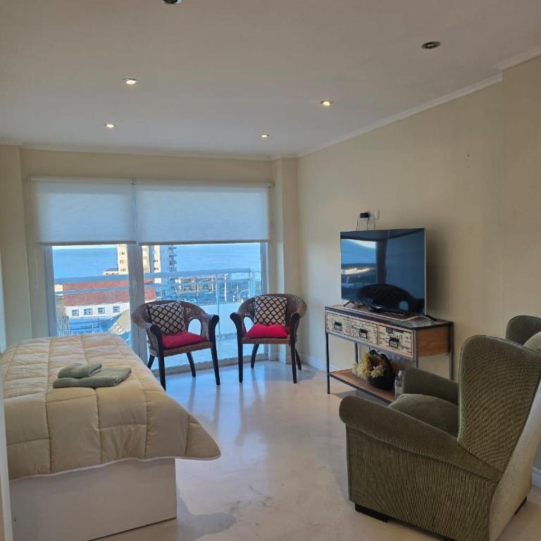 Departamento Centrico - Two-Bedroom Apartment with View - 1