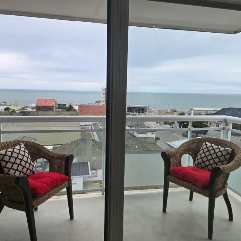 Departamento Centrico - Two-Bedroom Apartment with View - 3