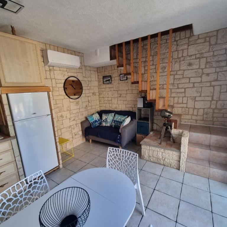 Jolie maison 5 personnes, CLIM, WIFI, 100m de la plage, secteur Lydia Grande Plage - Casa con 2 Camere da Letto - 5