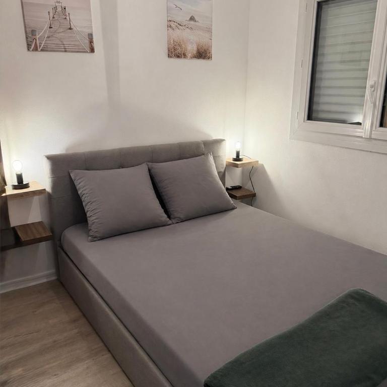À 2 min de la plage, 2 pièces tout confort Linge de maison et ménage compris - Appartement 1 Chambre - 12