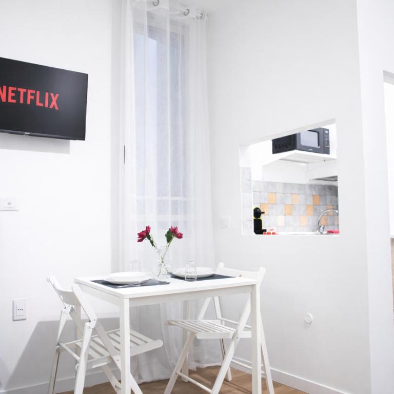 Le Erbe Apartment tra Locali e vita Universitaria - Appartamento con 1 Camera da Letto - 14