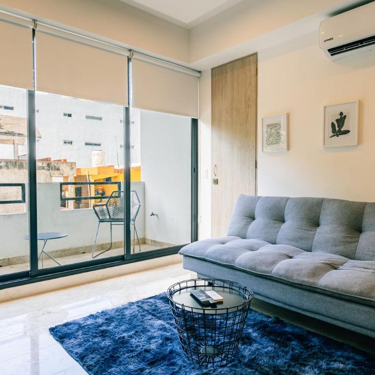 Amplio departamento familiar- Alberca -A pasos de la playa! - Two-Bedroom Apartment with Balcony - 10