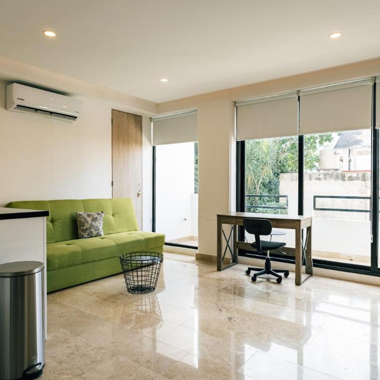 Amplio departamento familiar- Alberca -A pasos de la playa! - Two-Bedroom Apartment with Balcony - 13