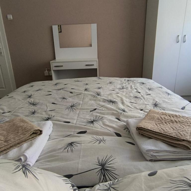 Apartman Bucko - One-Bedroom Apartment - 13