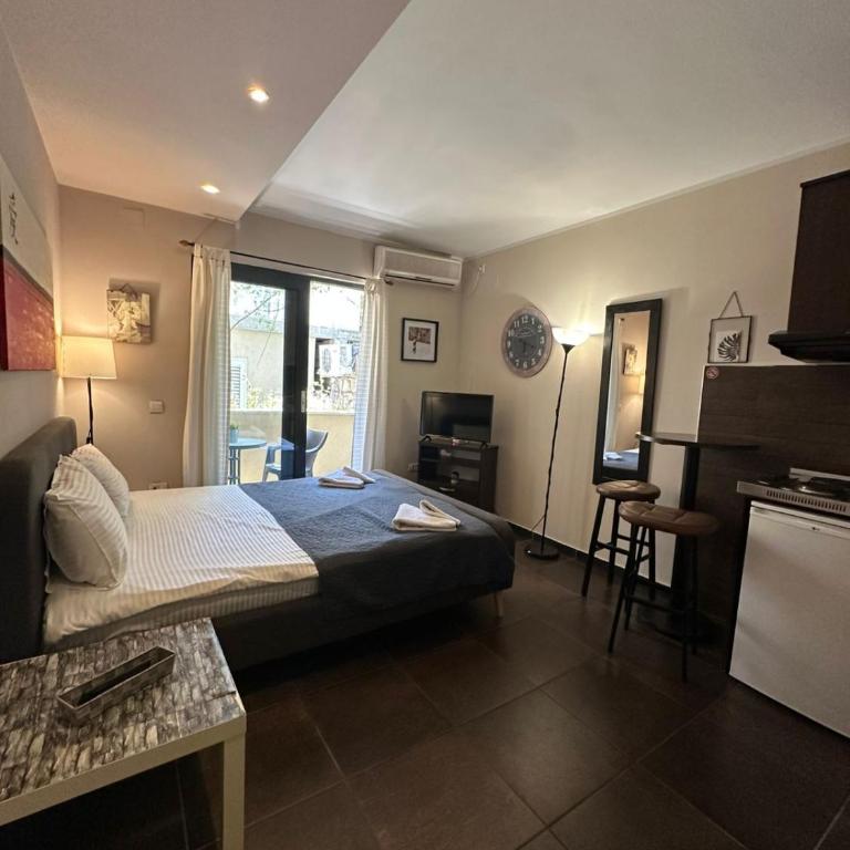 Bono Apartments - Dvokrevetna Soba sa Bračnim Krevetom i Balkonom - 2