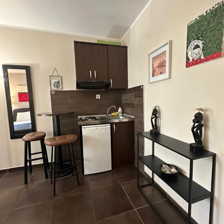 Bono Apartments - Dvokrevetna Soba sa Bračnim Krevetom i Balkonom - 8