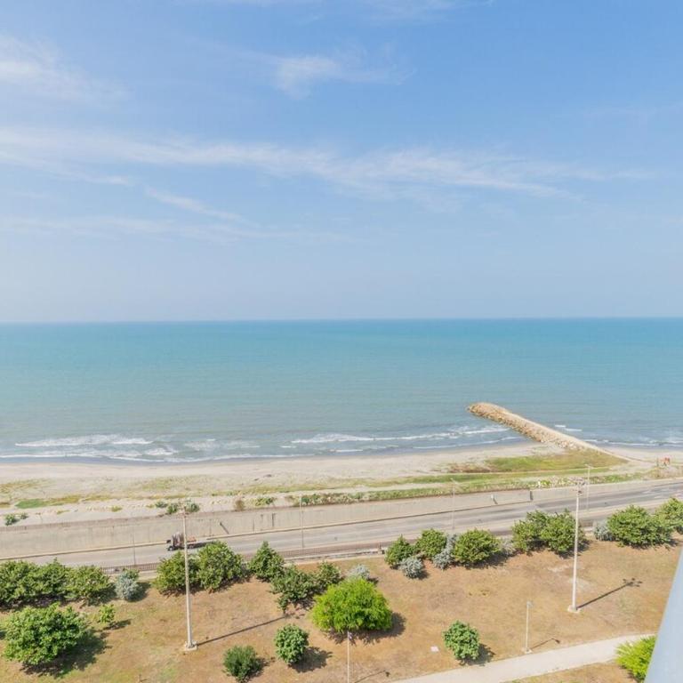 Apartamento con vista al mar, terraza privada y piscina cerca aeropuerto - One-Bedroom Apartment - 2