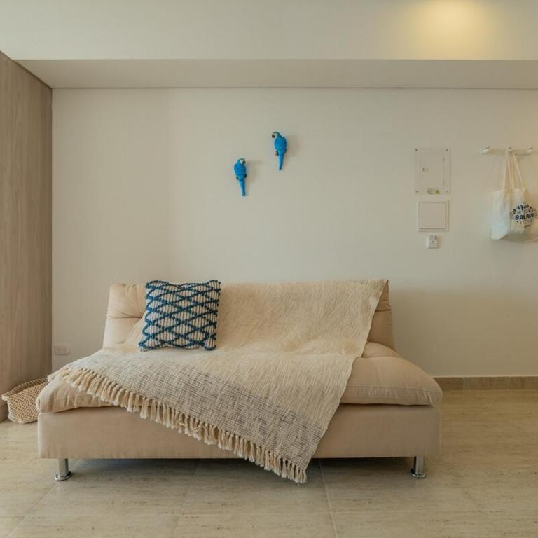 Apartamento con vista al mar, terraza privada y piscina cerca aeropuerto - One-Bedroom Apartment - 8