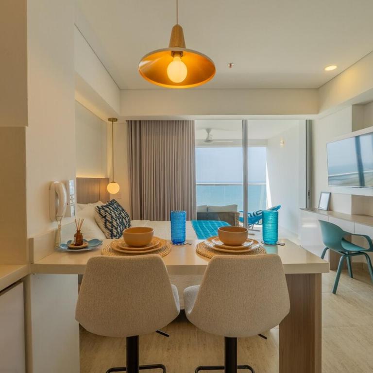Apartamento con vista al mar, terraza privada y piscina cerca aeropuerto - One-Bedroom Apartment - 10