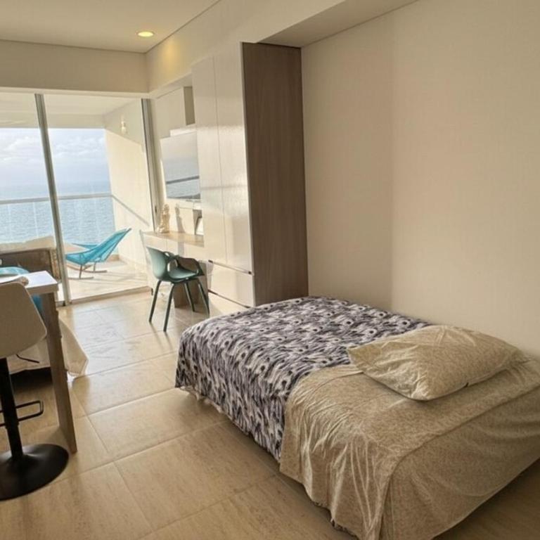 Apartamento con vista al mar, terraza privada y piscina cerca aeropuerto - One-Bedroom Apartment - 12