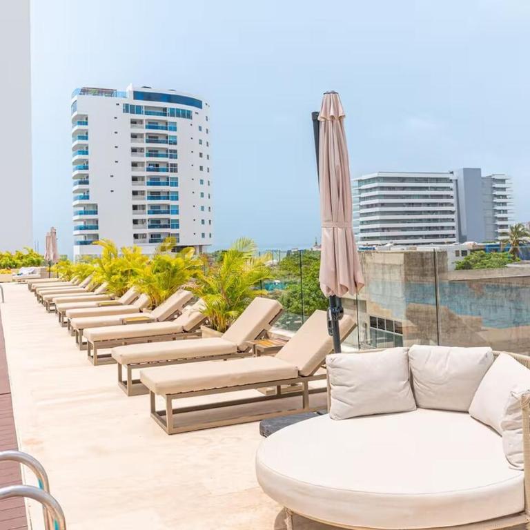 Apartamento con vista al mar, terraza privada y piscina cerca aeropuerto - One-Bedroom Apartment - 22
