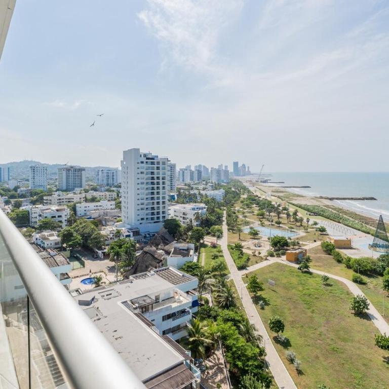 Apartamento con vista al mar, terraza privada y piscina cerca aeropuerto - One-Bedroom Apartment - 47
