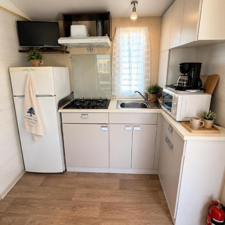 Mobilhome Vent d Ete Camping avec piscine - Mobile Home - 3