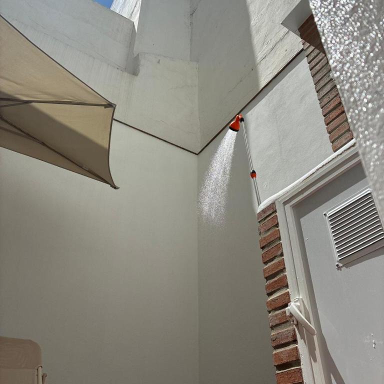 Nuestro lugar feliz Apartamento Barbate - Patio ducha exterior - Apartamento de 1 dormitorio - 4
