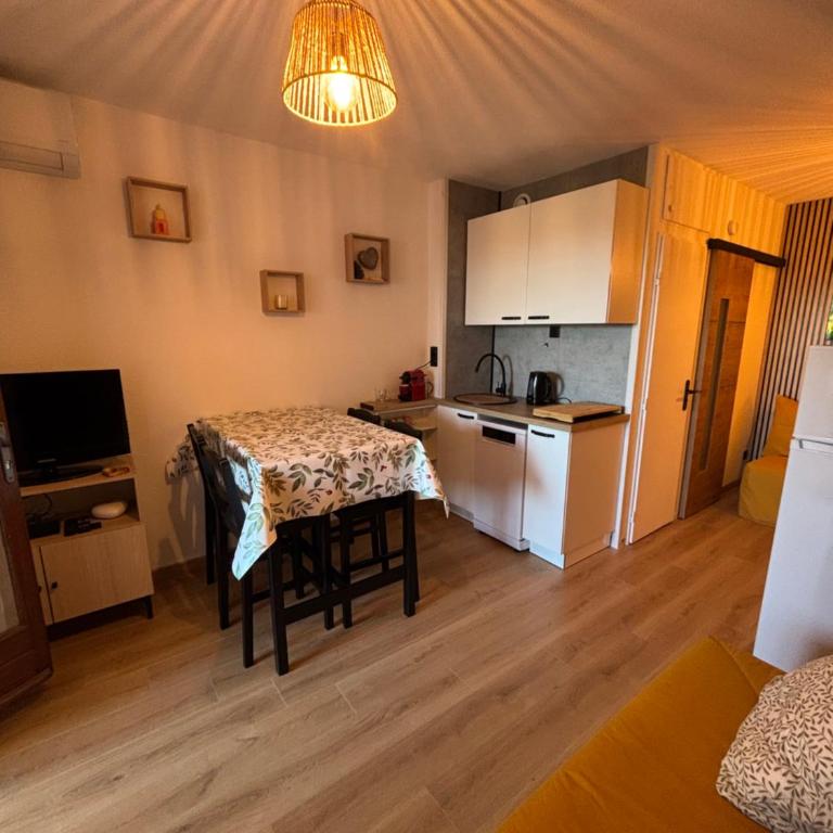 La petite maison - One-Bedroom Apartment - 3