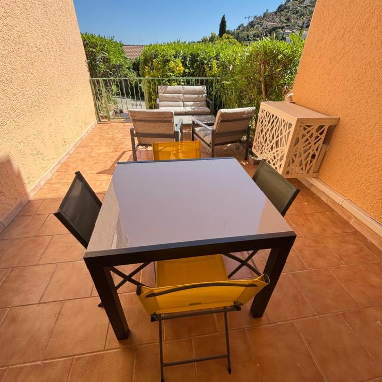 La petite maison - One-Bedroom Apartment - 22